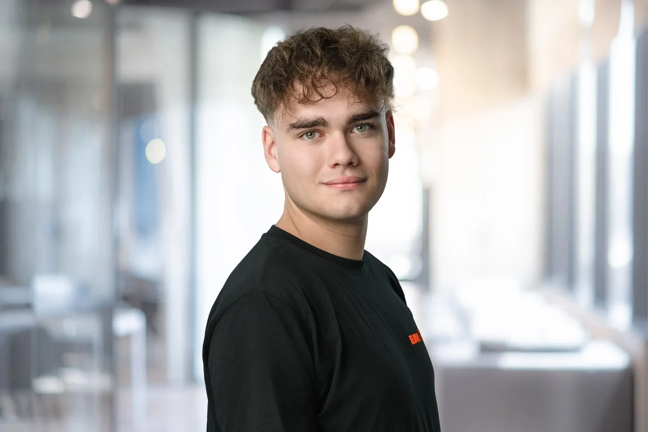 Mitarbeiter der Abteilung Technik bei der EAK Security GmbH & Co. KG