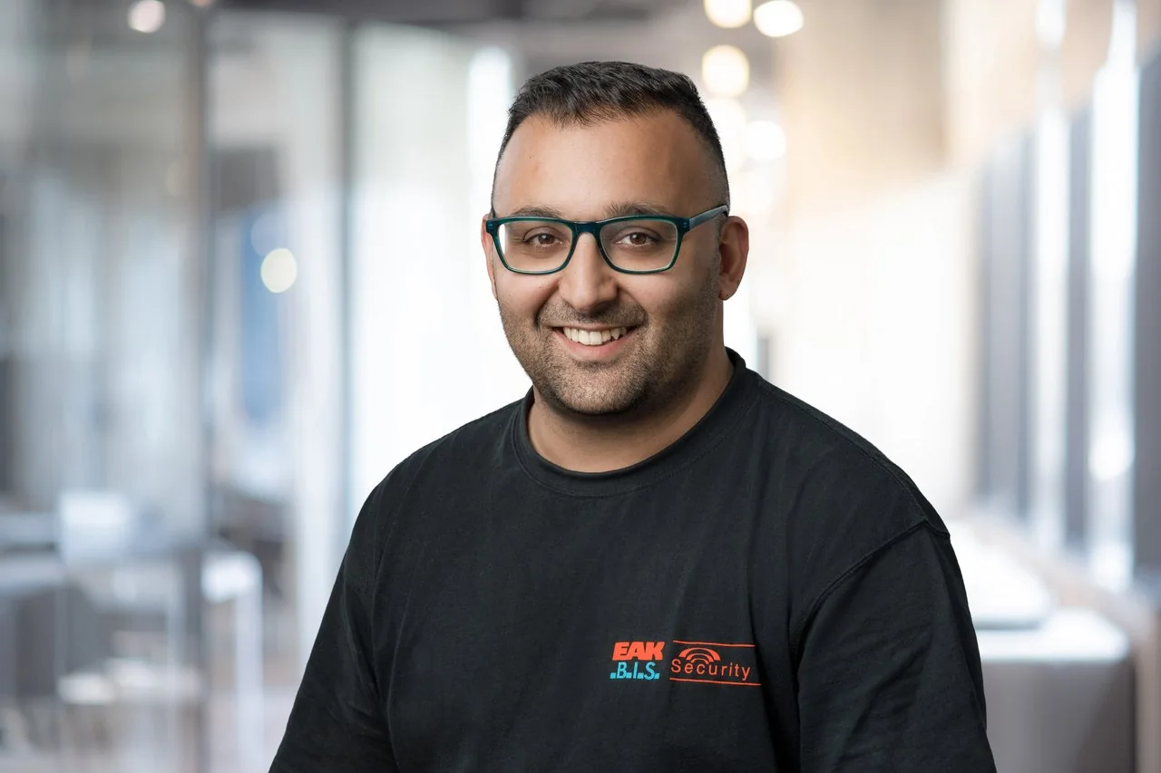 Mitarbeiter der Abteilung Technik bei der EAK Security GmbH & Co. KG